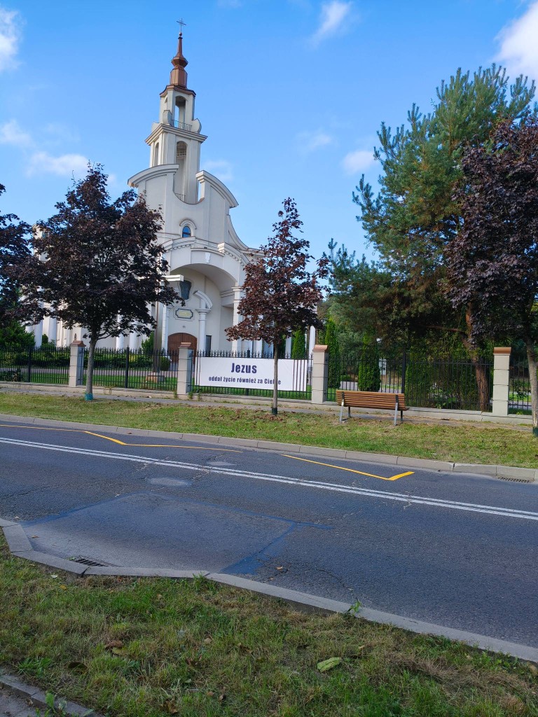 Zdjęcie do wpisu: Kościół w dzielnicy Wesoła, Warszawa.
